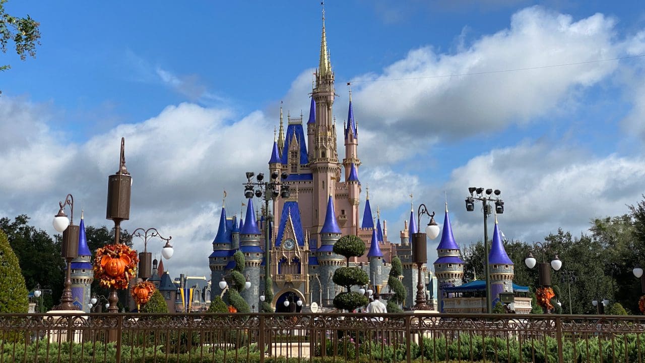 New 50% Off Kids Play & Dine Offer Coming to Walt Disney World in November